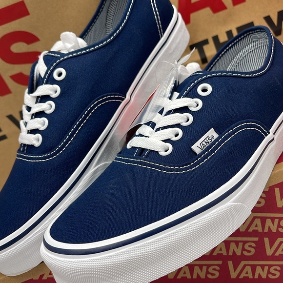 Vans Women’s Authentic (Angstrping) Dress blue/True White 
VN000EE332D
Sneakers - Picture 8 of 16